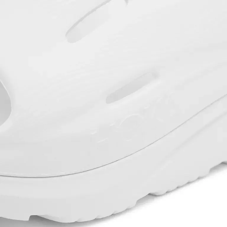 Hoka One One Ora Recovery Slide 3 flip-flops, white